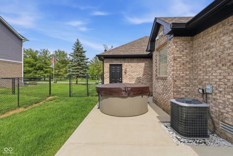 3830 S Redbird Trail New Palestine IN 46163
