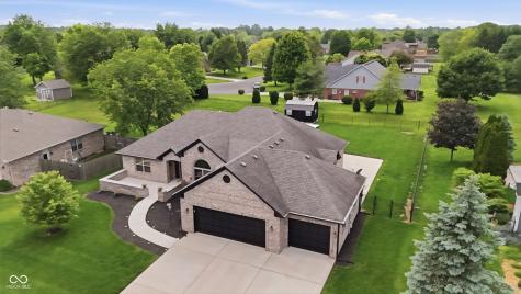 3830 S Redbird Trail New Palestine IN 46163