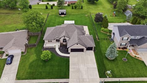 3830 S Redbird Trail New Palestine IN 46163