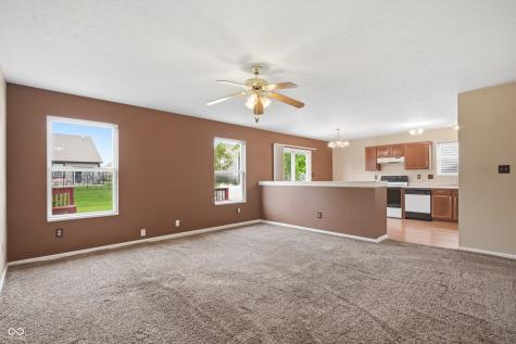 6815 W Odessa Way Mccordsville IN 46055