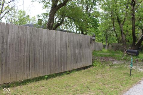 338 E Park Street Westfield IN 46074