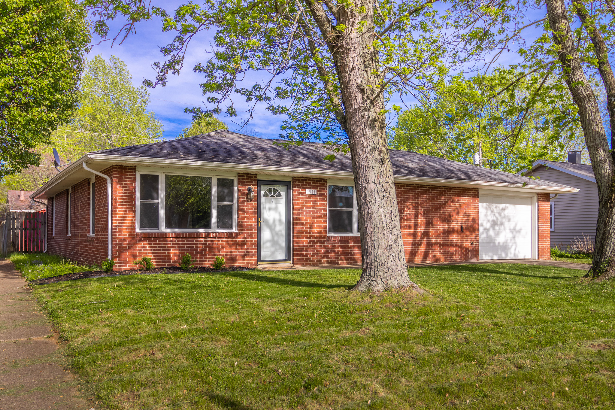 1911 Timbercrest Drive Columbus IN 47203
