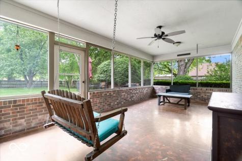 7018 Creekwood Estates Brownsburg IN 46112