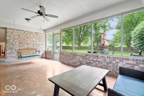 7018 Creekwood Estates Brownsburg IN 46112