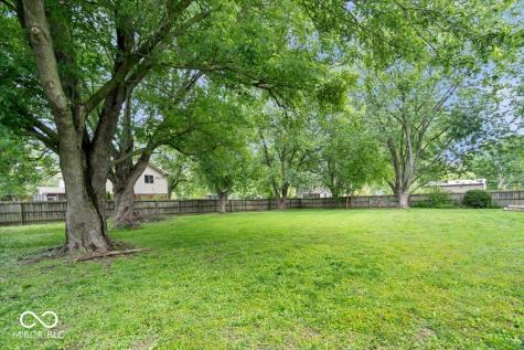 7018 Creekwood Estates Brownsburg IN 46112