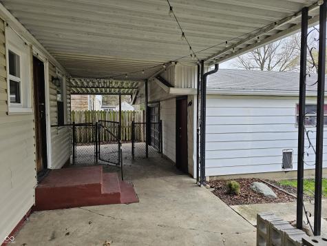 2016 Glenridge Drive Indianapolis IN 46218