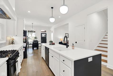 413 Sanders Street Indianapolis IN 46225