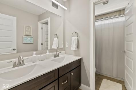 10589 Geist View Drive Fishers IN 46055