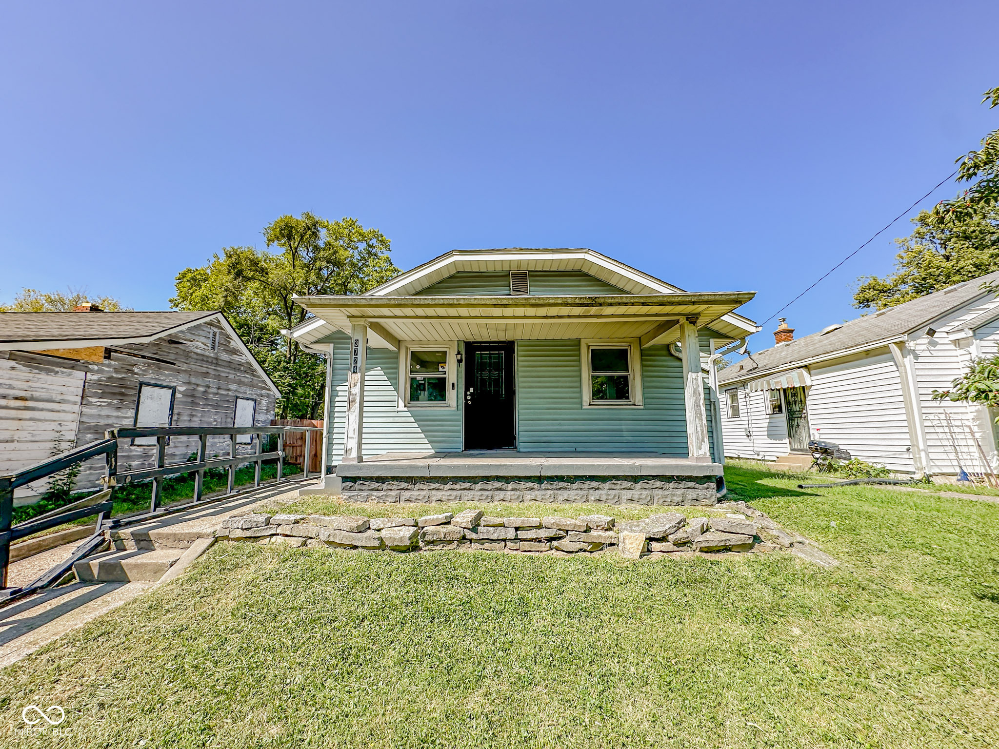 3724 Hillside Avenue Indianapolis IN 46218