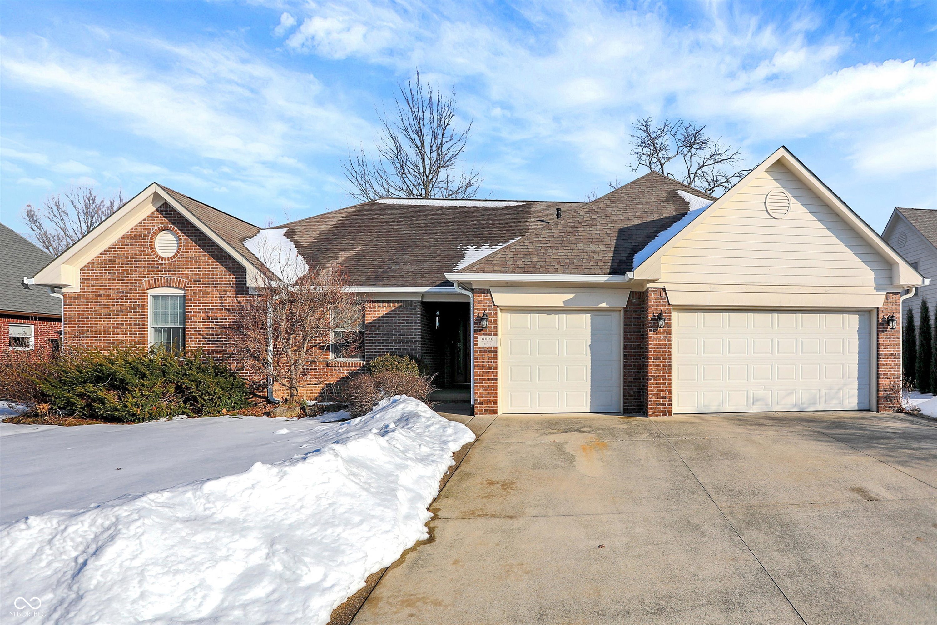 6670 Woodcrest Drive Avon IN 46123