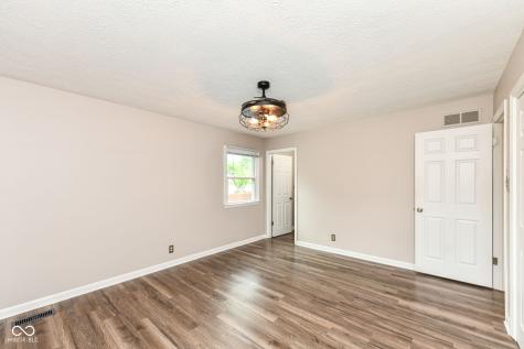 34 Sleepy Hollow Court Westfield IN 46074