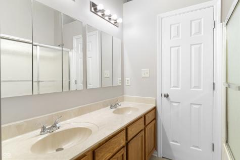 5747 Eden Village Drive Indianapolis IN 46254