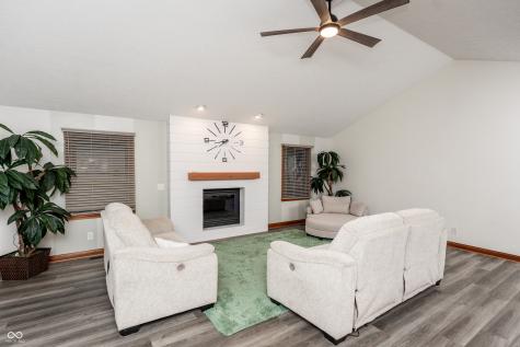 6475 Fieldstream Drive Avon IN 46123