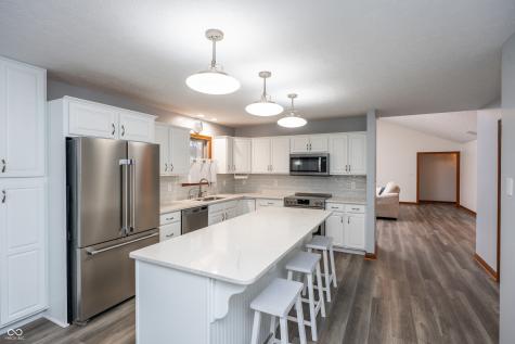 6475 Fieldstream Drive Avon IN 46123