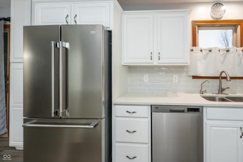 6475 Fieldstream Drive Avon IN 46123