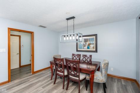 6475 Fieldstream Drive Avon IN 46123