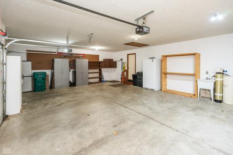 6475 Fieldstream Drive Avon IN 46123