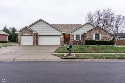 6475 Fieldstream Drive Avon IN 46123