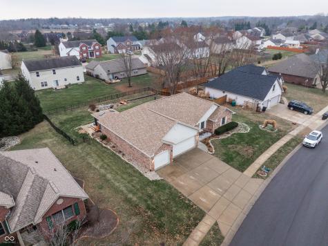 6475 Fieldstream Drive Avon IN 46123