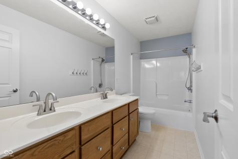 18487 Oriental Oak Court Noblesville IN 46062