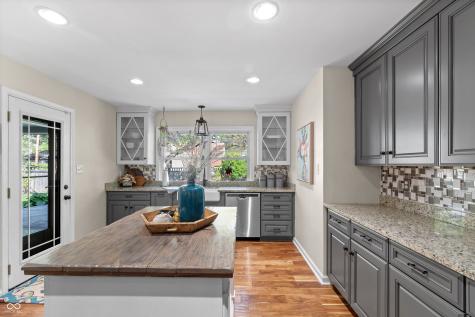 7055 N Park Avenue Indianapolis IN 46220
