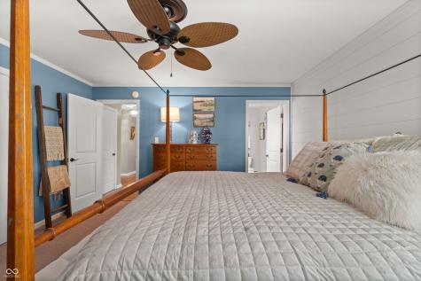 7055 N Park Avenue Indianapolis IN 46220