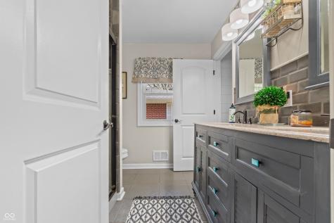 7055 N Park Avenue Indianapolis IN 46220