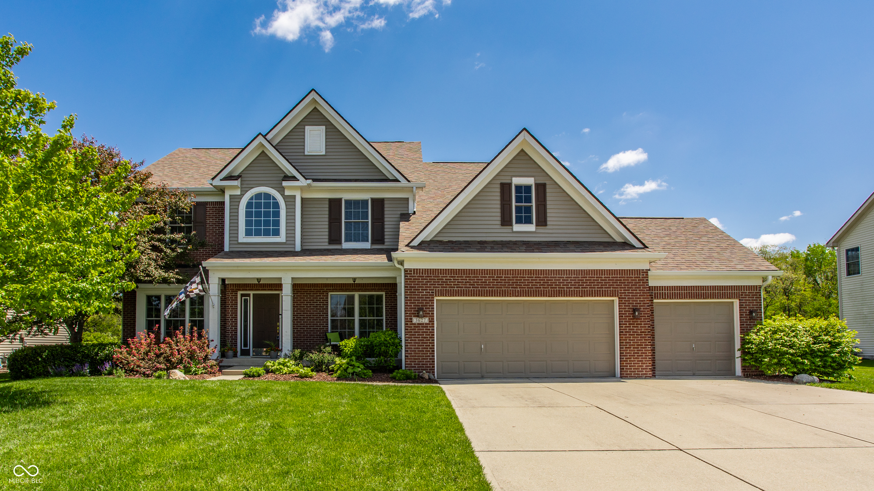 3627 Mossy Rock Drive Zionsville IN 46077