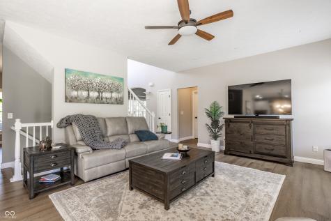 3627 Mossy Rock Drive Zionsville IN 46077