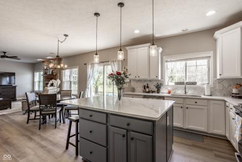 3627 Mossy Rock Drive Zionsville IN 46077
