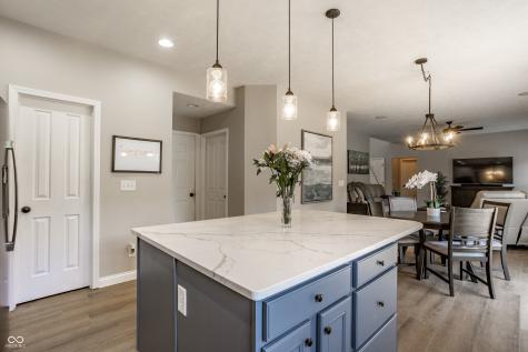 3627 Mossy Rock Drive Zionsville IN 46077