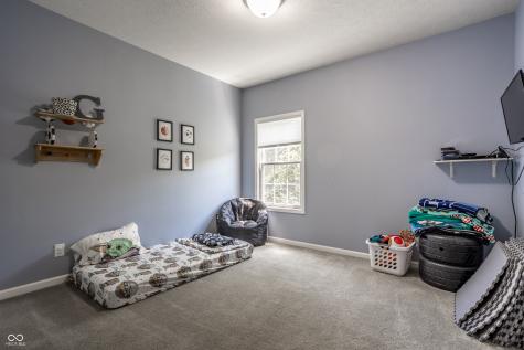 3627 Mossy Rock Drive Zionsville IN 46077