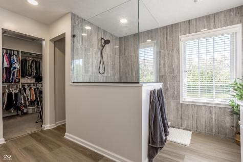 3627 Mossy Rock Drive Zionsville IN 46077