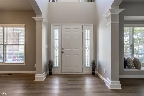 3627 Mossy Rock Drive Zionsville IN 46077