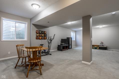 3627 Mossy Rock Drive Zionsville IN 46077