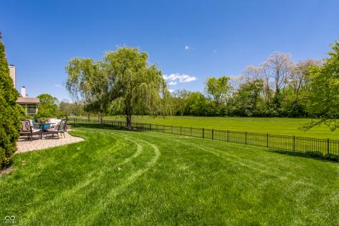 3627 Mossy Rock Drive Zionsville IN 46077