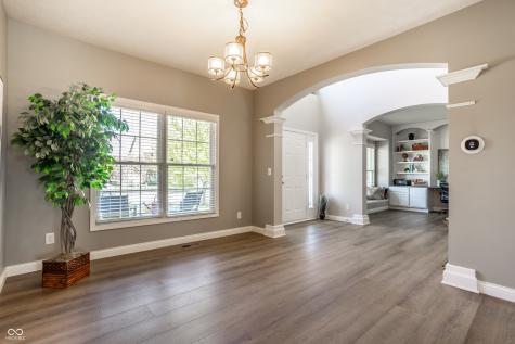 3627 Mossy Rock Drive Zionsville IN 46077