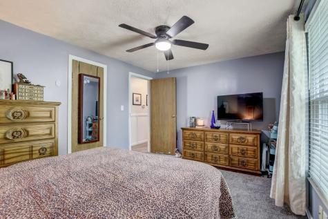 1743 Shorter Court Indianapolis IN 46214