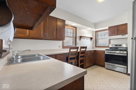 813 Central Place Columbus IN 47201