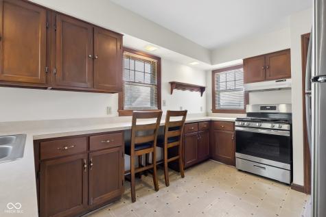 813 Central Place Columbus IN 47201