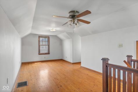 813 Central Place Columbus IN 47201