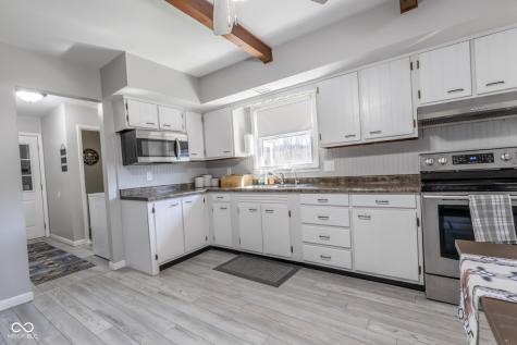 7683 Bellsville Pike Nashville IN 47448