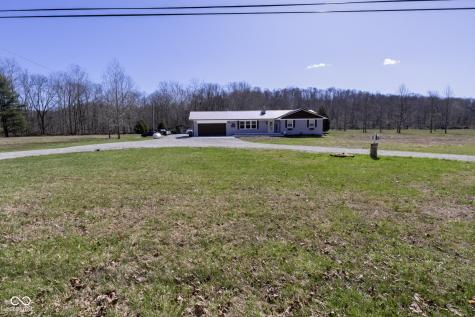 7683 Bellsville Pike Nashville IN 47448