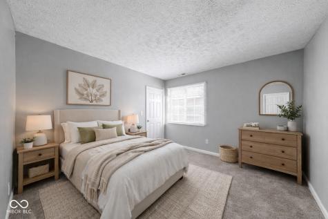 2215 N Kenwood Avenue Indianapolis IN 46208