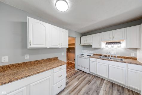 2215 N Kenwood Avenue Indianapolis IN 46208