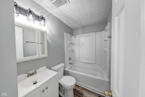 2215 N Kenwood Avenue Indianapolis IN 46208