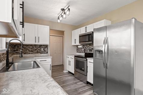 6622 Townsend Way Indianapolis IN 46268