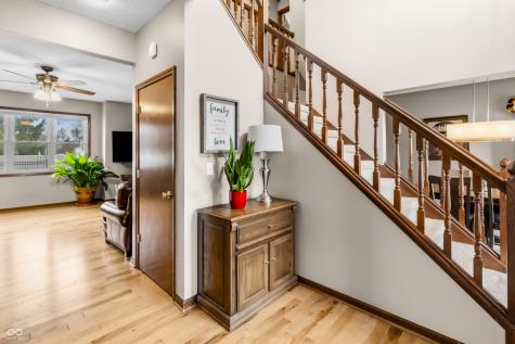 2033 Cheyenne Trail Columbus IN 47203