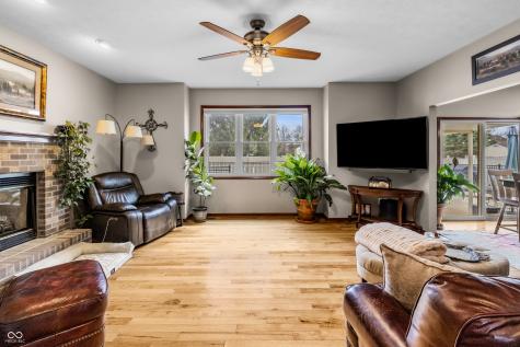 2033 Cheyenne Trail Columbus IN 47203