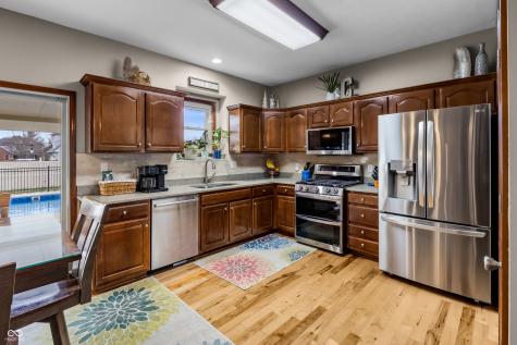 2033 Cheyenne Trail Columbus IN 47203